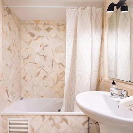 Nova By Interhome パルム・マール